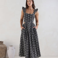 Uncharted Bliss Midi Dress Black