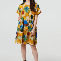 Geo Print Short Sleeve Knee Length Dress