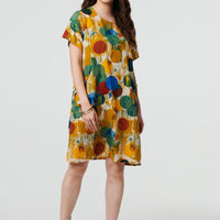 Geo Print Short Sleeve Knee Length Dress