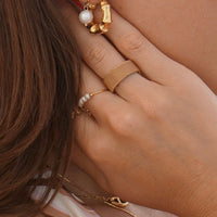 Cove Spiral Pearl Earring