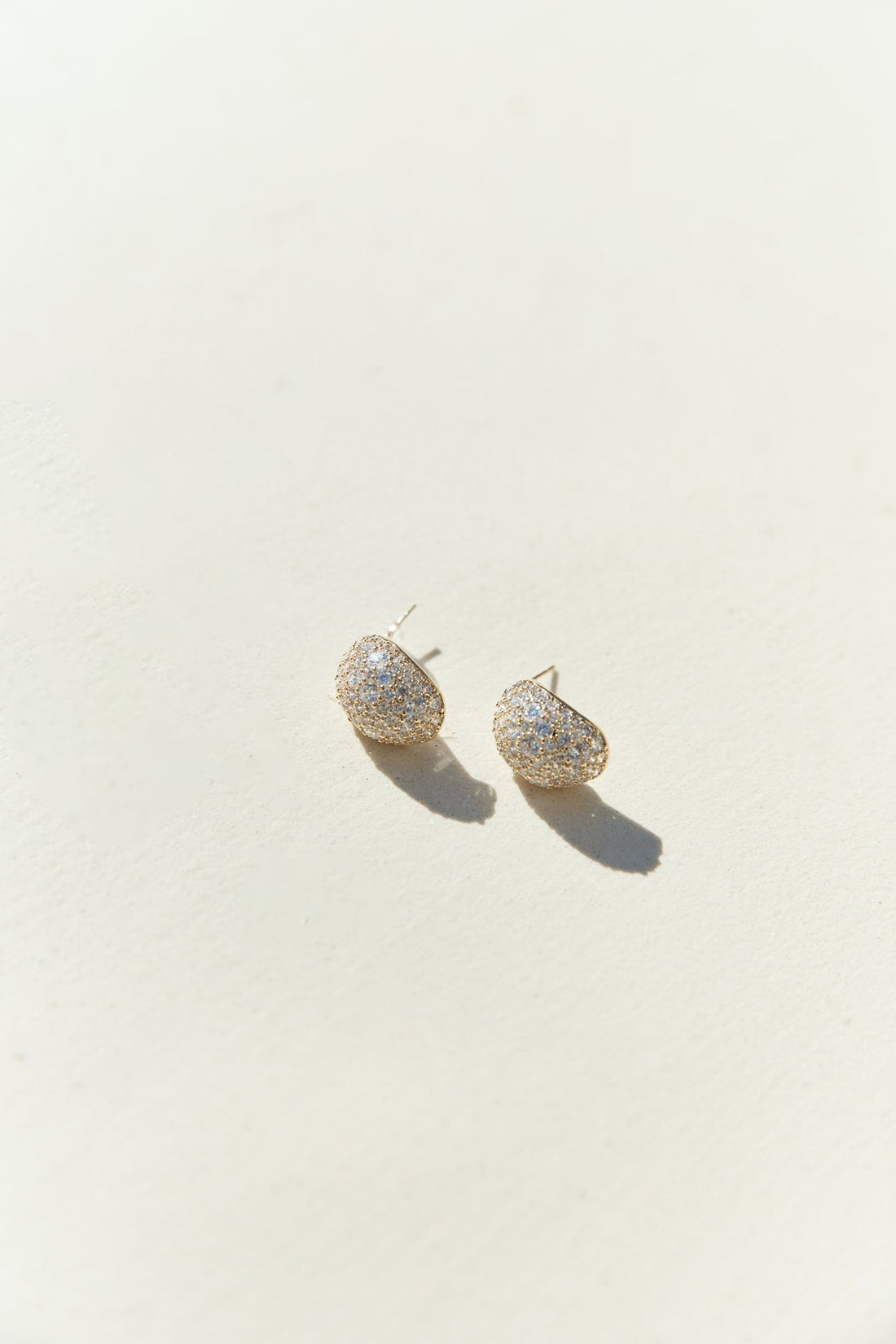 Shimmer Secret Earrings Gold