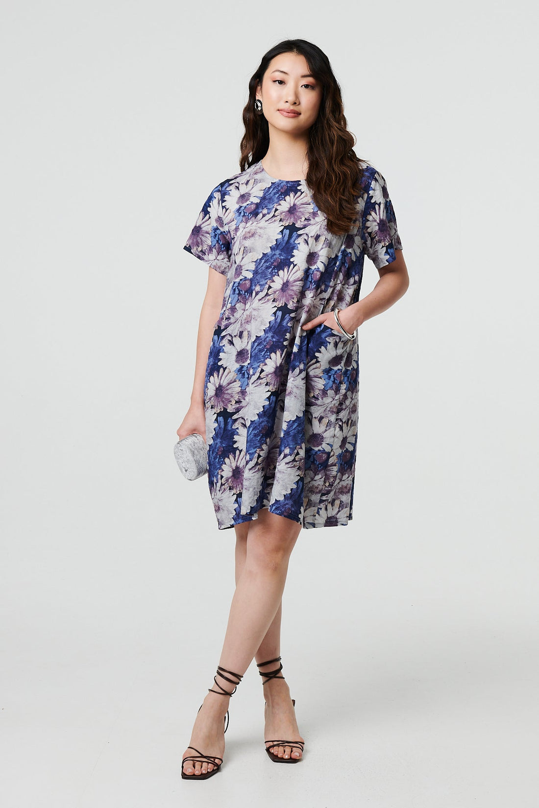 Floral Short Sleeve Knee Length Shift Dress