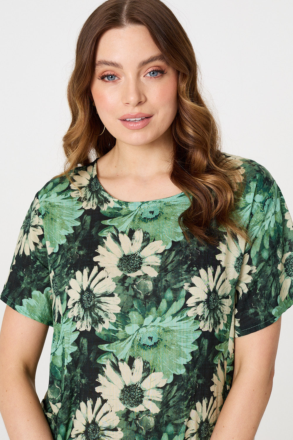 Floral Short Sleeve Knee Length Shift Dress