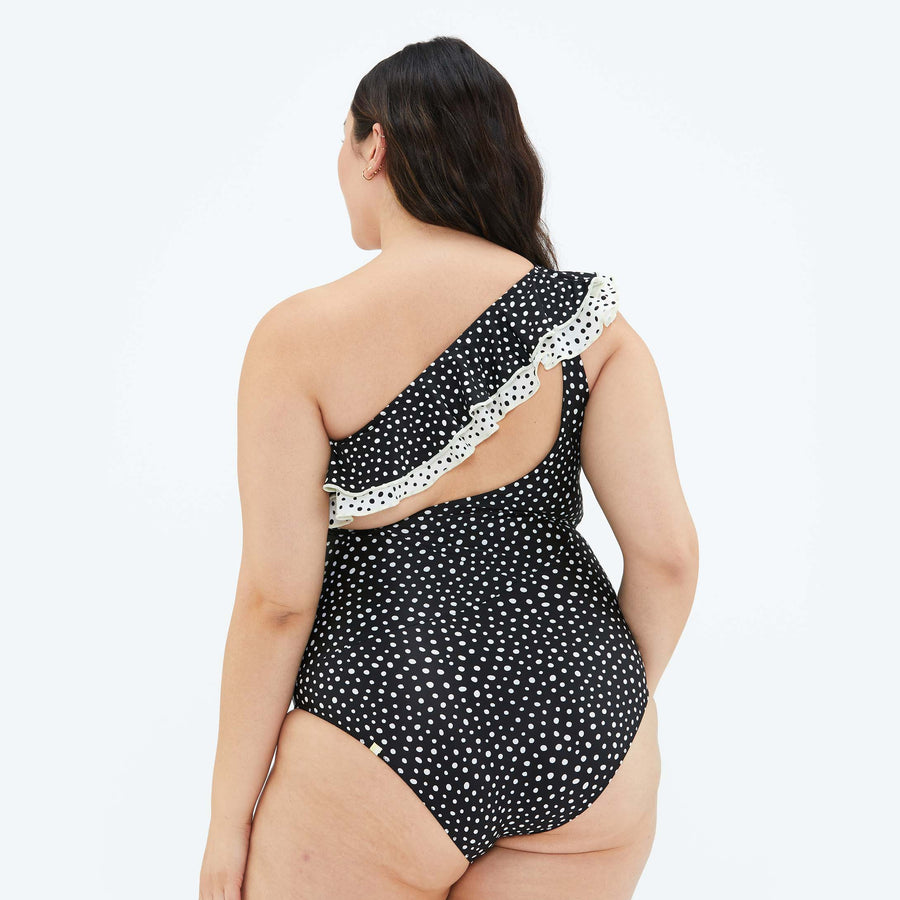 The Ruffle Sidestroke - On the Dot